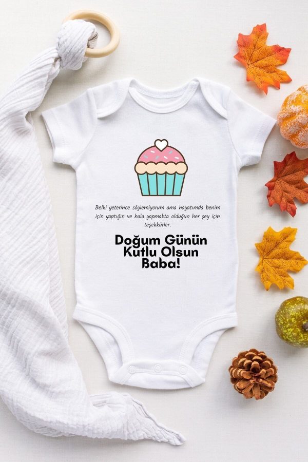 Unisex Bebek Beyaz Doğum Günü Baba Desenli Kısa Kol Body